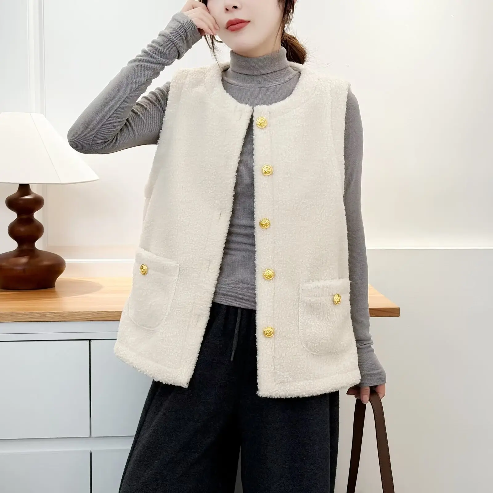 XXXXL Fashion Plus Size Women's Sleeveless Vest Autumn And Winter New Retro Thickened Polar Fleece Waistcoat 962
