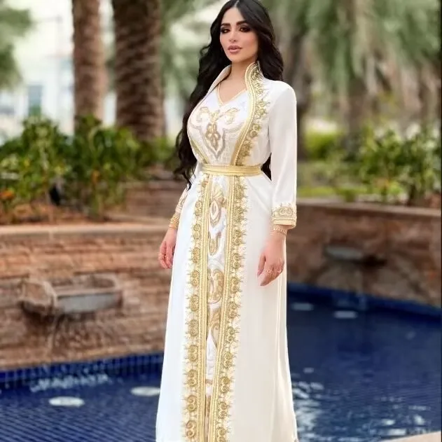 

Middle East Muslim Women's Ivory Muslim Abaya Robe
