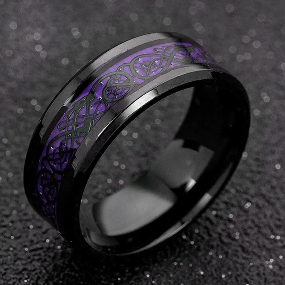 

2023 Fashion Men Stainless Steel Dragon Ring Inlay Purple Black Carbon Fiber Ring Wedding Band Jewelry 8MM