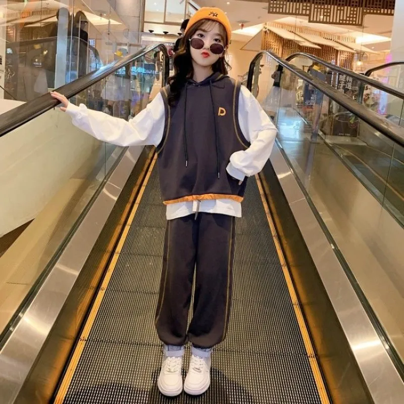 

2023 New Spring Autumn Big Gilrs Hooded Casual +Vest +Pant 3Pcs Streetwear 5 6 8 10 12 14Years Teenage Kids Girls Suits Clothes