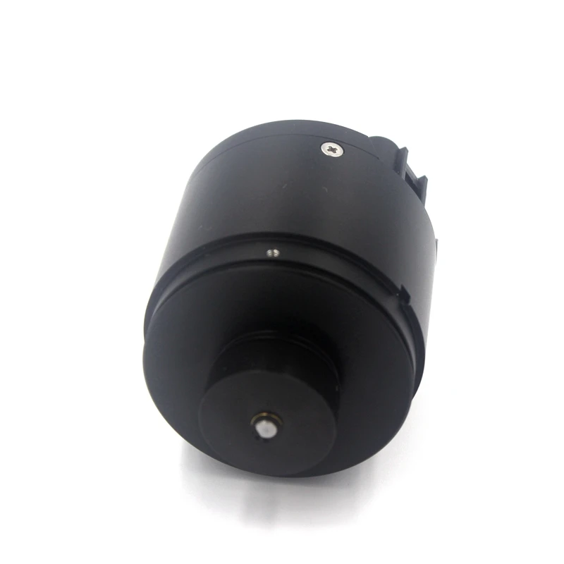 Gros plan sur le logo DJI et le numéro de modèle du moteur de pompe à hélices pour drone agricole DJI Agras T40/T20P/T25/T50