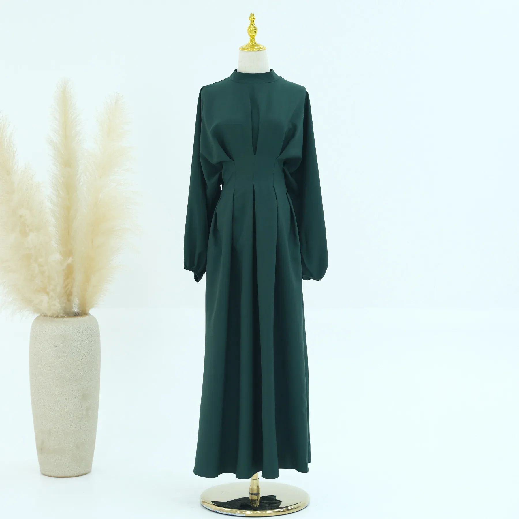dark green
