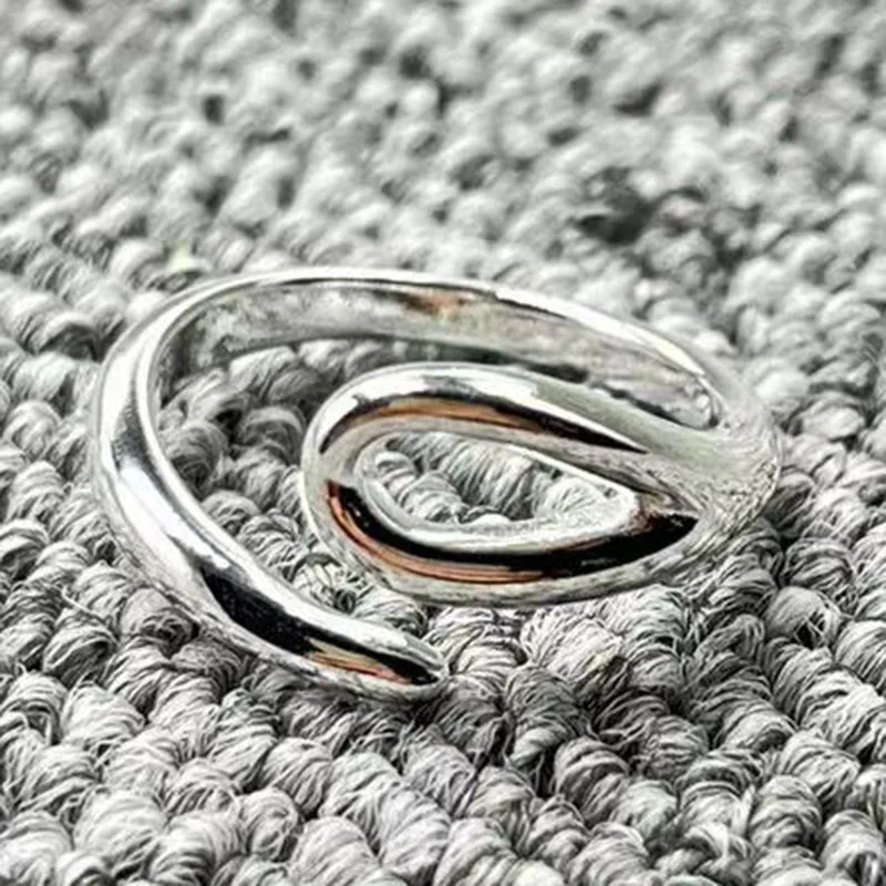 2022 Nuovo Unode50 Squisita Moda Galvanica Anello In Argento 925 Semplice Braccialetto Regalo Di Festa