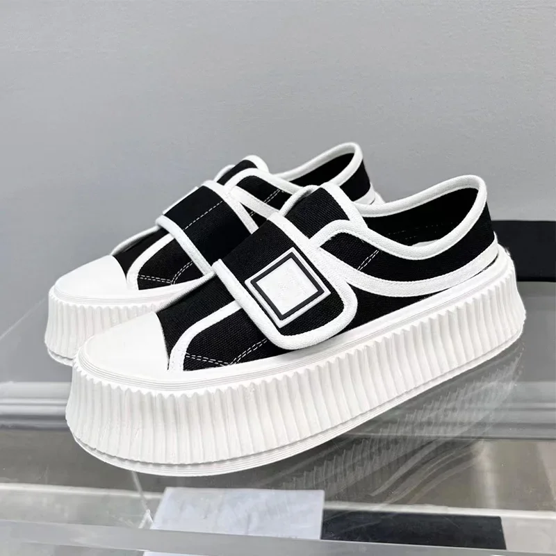 

Fashion Spring Women Shoes Vintage Black Hook Design Causal Canvas Shoes Comfortable Thick Sole White Women's Shoes