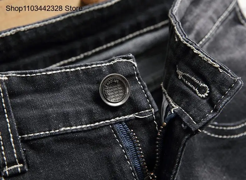 Men's Summer Fashion Punk Embroidered Pattern Mid-Waist Denim Shorts