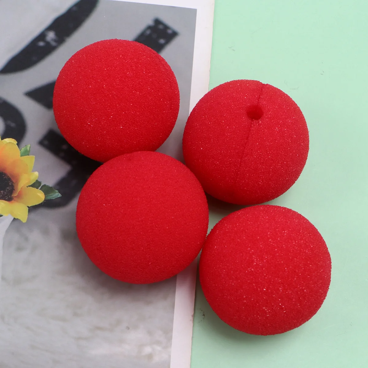 

20PCS Red Circus Clown Nose Christmas Costume Accessories Masquerade Carnival Party Favor Decoration Gift 50MM ( )