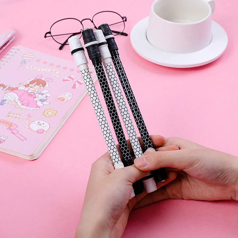 Spinning Pen Creative Random Rotating Gaming Gel Pens Student Gift Toy Release Pressure Comfortable Penspinning Pen Randomly 1Pc