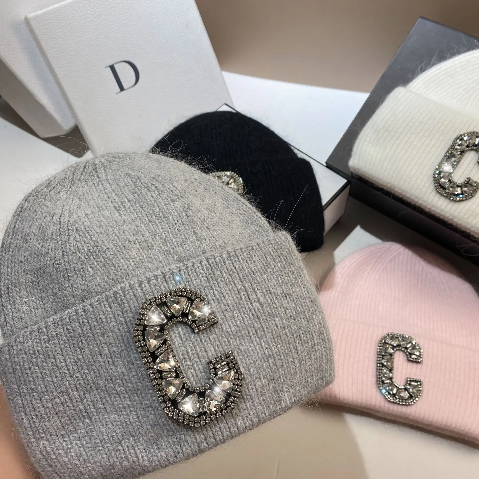 Real Rabbit Fur Winter Knitted Hat Luxury Rhinestones Letter Logo Warm Walking Knit Bonnet Lady Outdoor Skullies Beanies