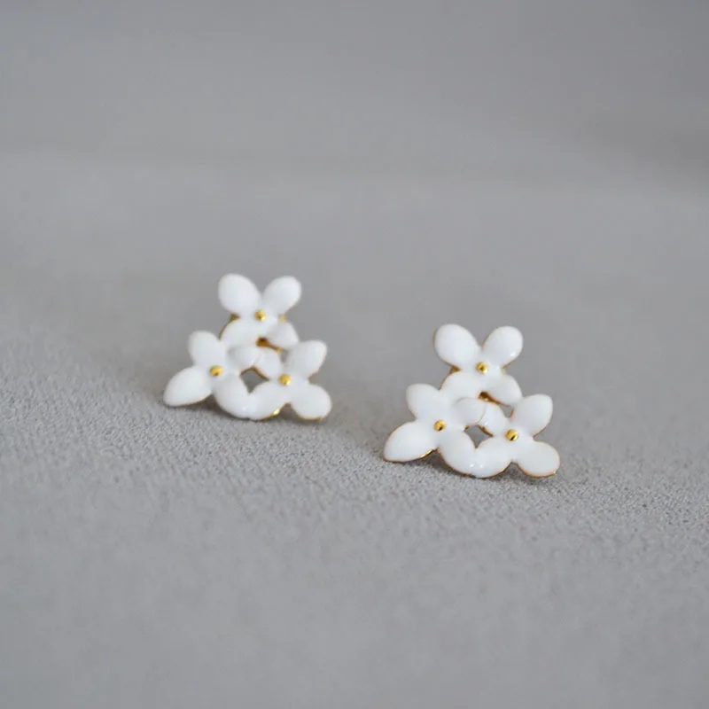 

White Flowers Earrings Delicate Enamel Elegant 925 Silver Needle Women Stud Earrings