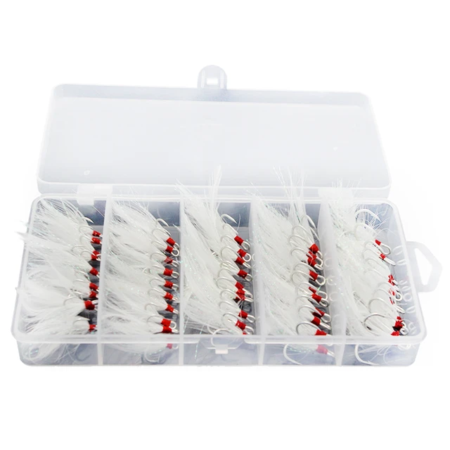 50pcs Fishing Round Bend Treble Hooks White Hooks Feather Dressed