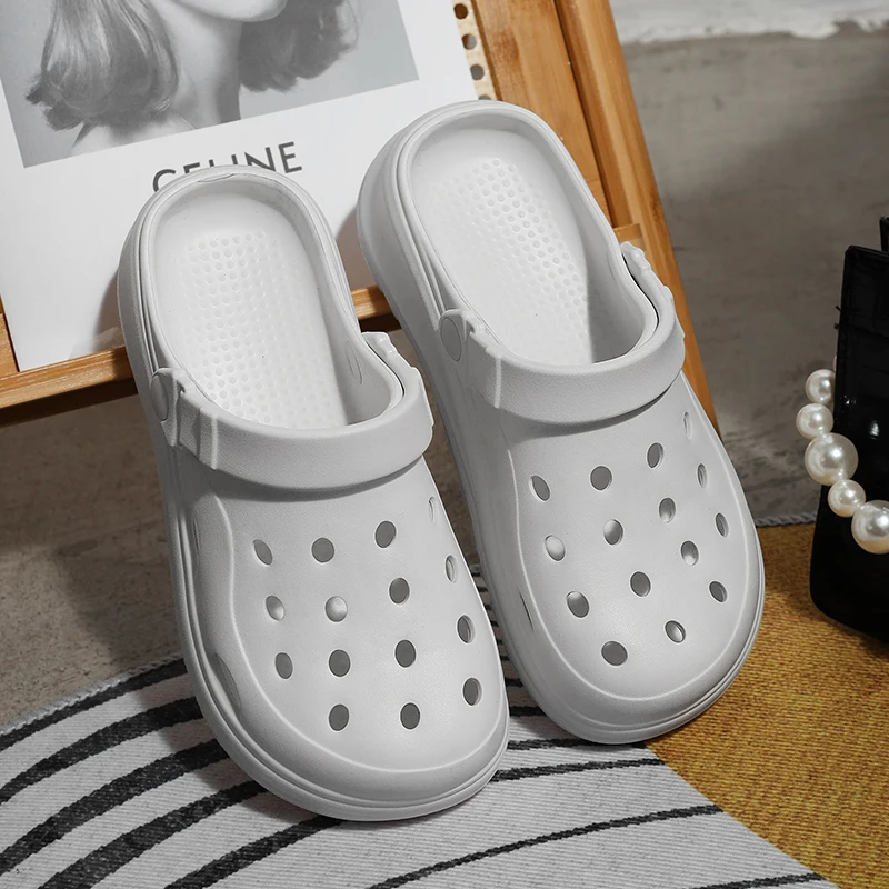 Closed Toe Thick Platform Slippers Women 2024 Summer Non Slip Soft Sole Beach Sandals Woman Hollow Out Eva Clogs Slides Female