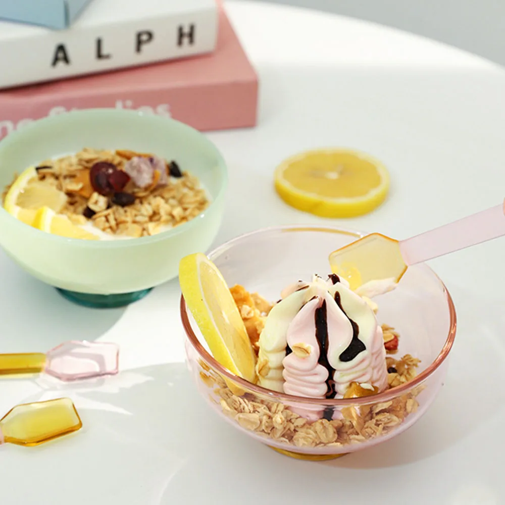 New Creative Dessert Glass Small Spoon Heat Resistant Creative Color Cute Oatmeal Yogurt Round Spoon Coffee Mixing