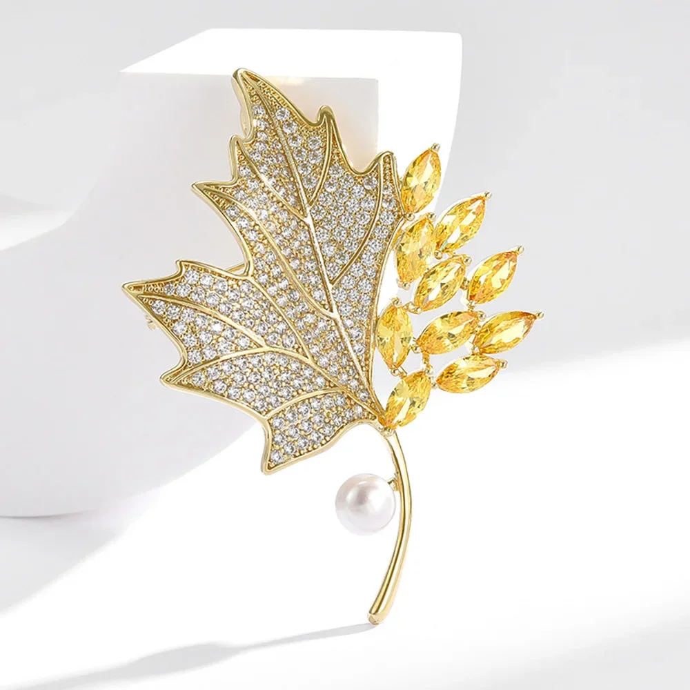 Vintage Painting Enamel Maple Leaf Brooches Pins For Women Girls Exquisite Rhinestone Maple Leaves Badge Fashion Jewelry