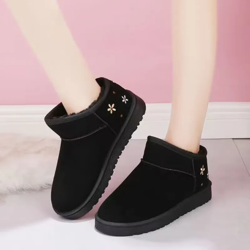 

Women's Shoes 2023 New Winter Plush Warm Mid-Calf Slip on Women' Boots Solid Color Round Toe Flock Flowers Low-heeled Snow Boots