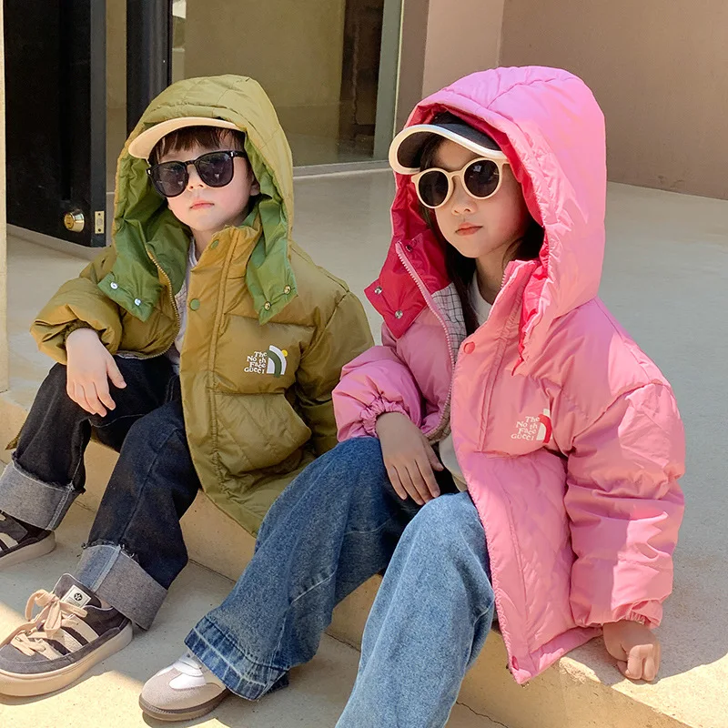 

Зимняя куртка на белом утином пуху 2023 с капюшоном, утепленная, с наклейками, Детское пальто для девочек, зимняя куртка для девочек