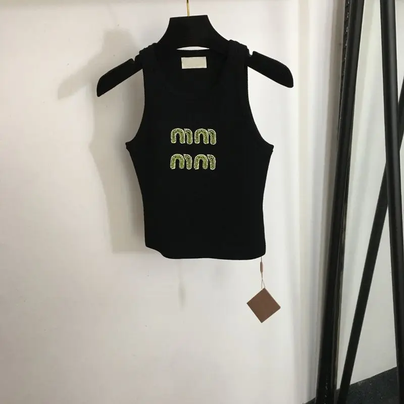 ตัวเลือกสินค้า เสื้อกล้ามเรียบหรู ใส่สบายทุกวัน