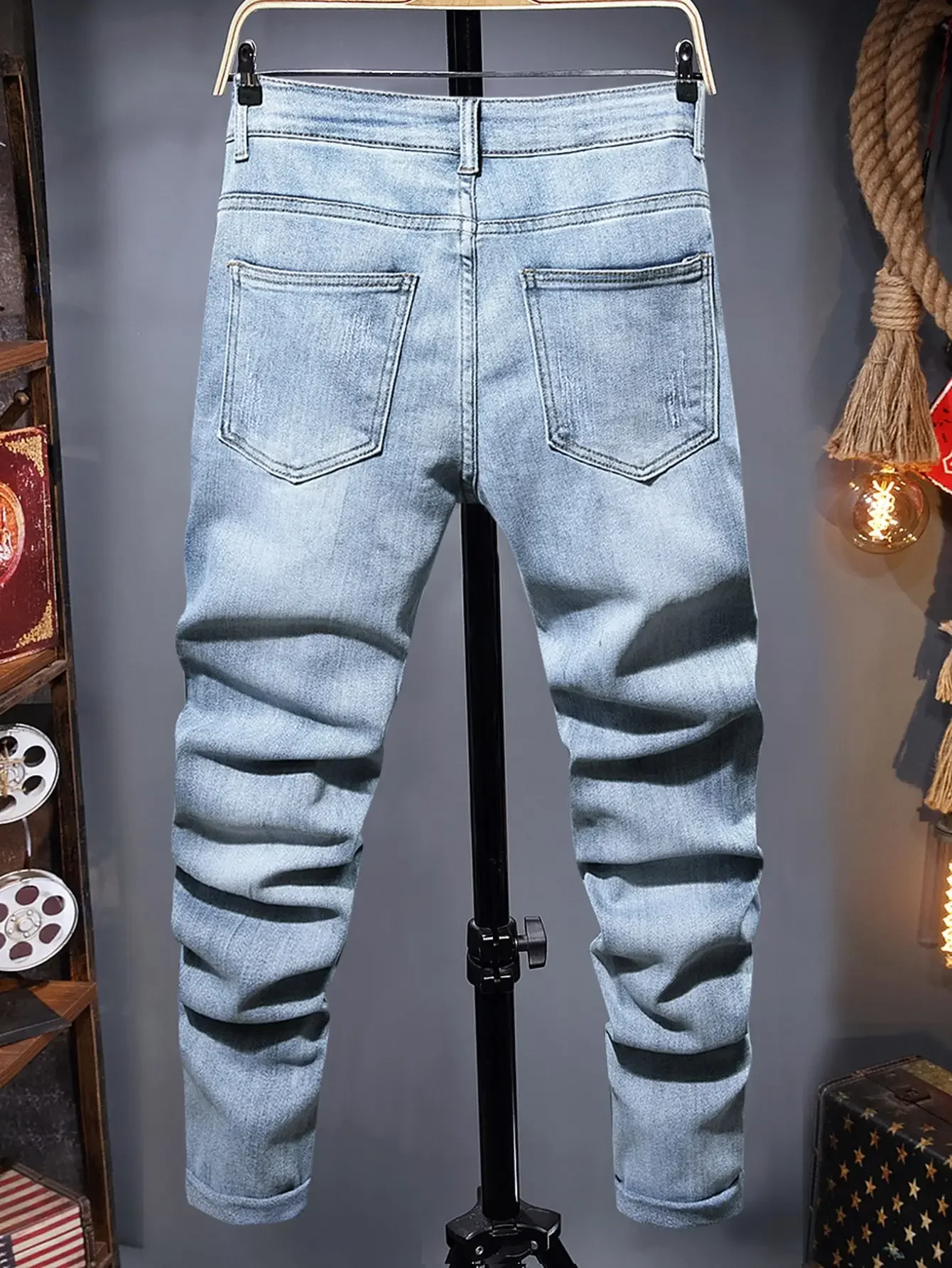 Men's Ripped Jeans Autumn Designer Slim Fit Black Blue Denim Pants Male Jeans Distressed Destroyed Trousers