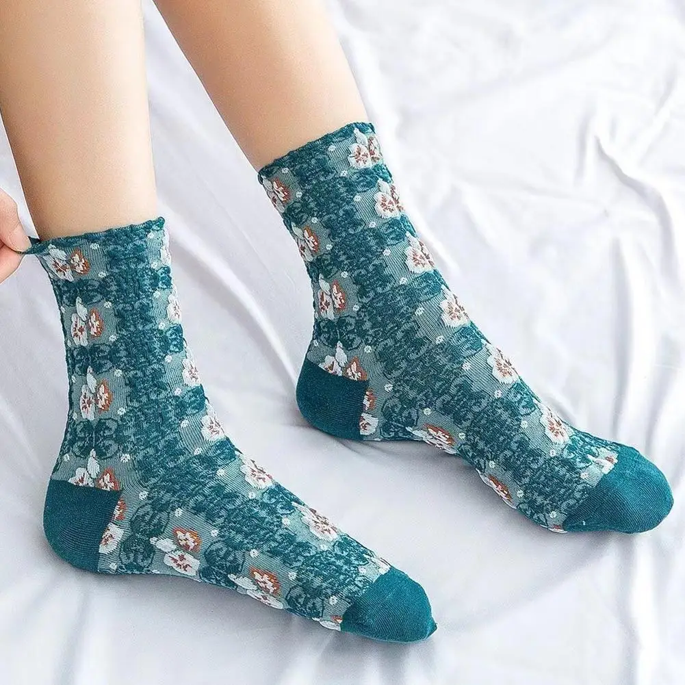 1Pair Vintage Harajuku Retro Embroidery Spring Woman Japanese Kawaii Cute Socks Ethnic Lolita Lace Flower Crew Fashion
