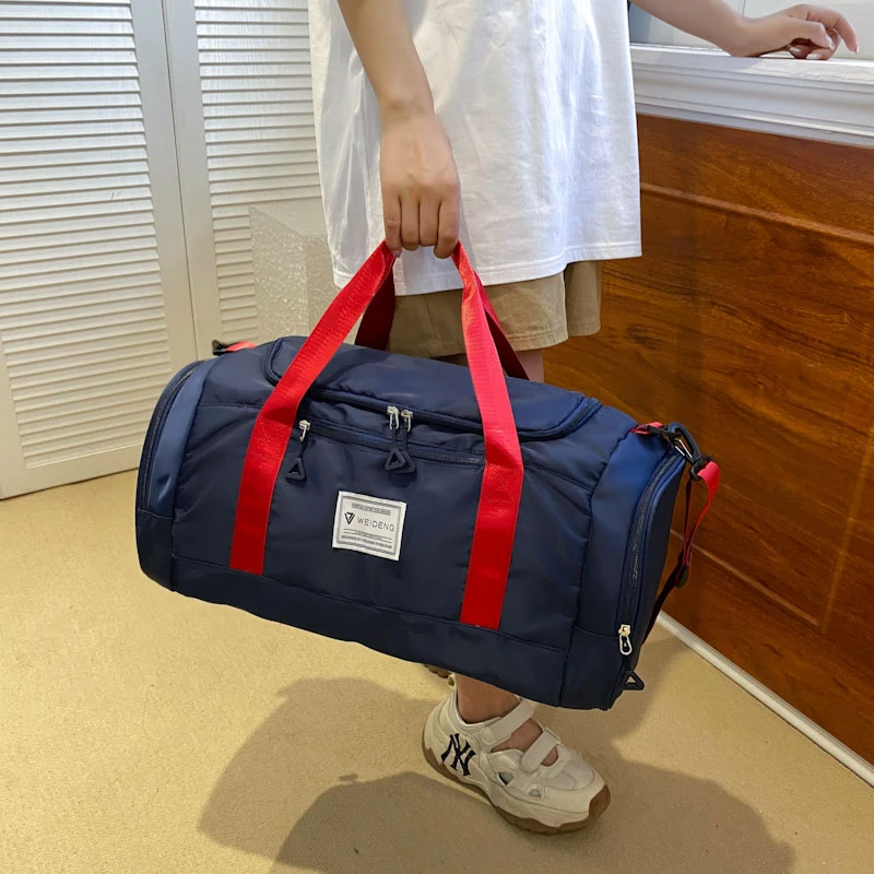 Fashion Travel Bags For Women Large Capacity Men's Sports bag Waterproof Weekend Sac Voyage Female Messenger Bag Dry And Wet