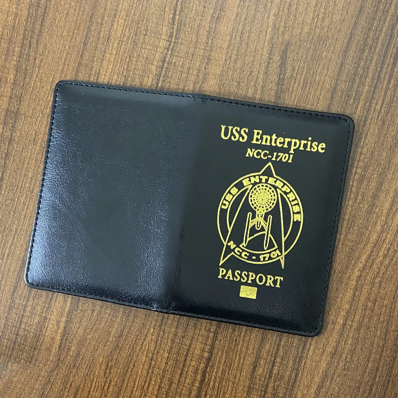 Рисунок 4 - Искусственная Обложка для паспорта