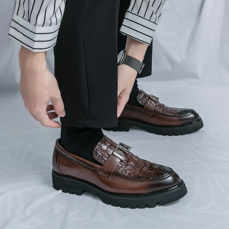 S5db362408856412382772dd545336e38E Stylish VIPOL White Loafers for Men Slip-On Dress Shoes for Parties