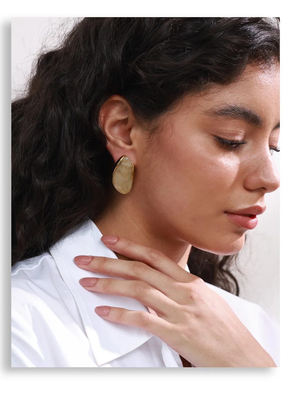 Yhpup resin geometric stud earrings - image 4