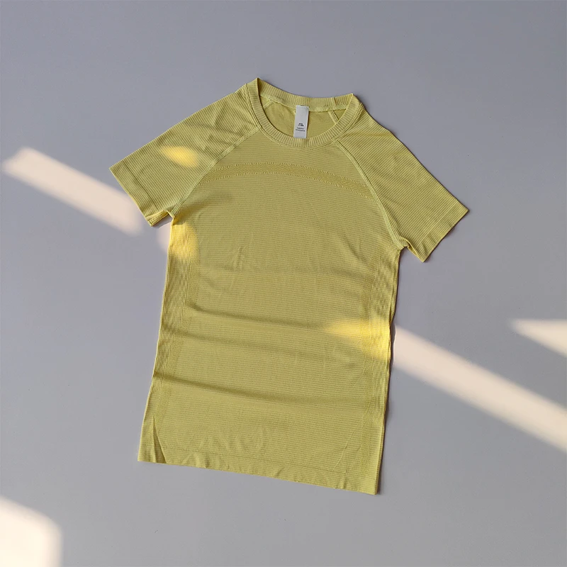 thumbnail image 1 of Tops deportivos de secado rápido para mujer, camiseta de manga corta para Fitness, correr, Yoga, transpirable, elástica, transpirable, 1 of 6
