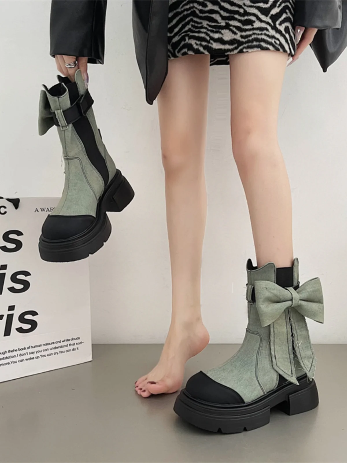 

Женские ботинки, Осенняя обувь, ботинки с круглым носком, женские ковбойские Ботильоны на средней резиновой подошве в стиле «лолита», женские ботинки без шнуровки с бантом-бабочкой, 2023