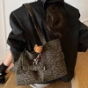 Casual Large-Capacity Leopard Print Women's Bag New Lightweight Versatile Shoulder Bag Relaxed Commuting Tote Bag
