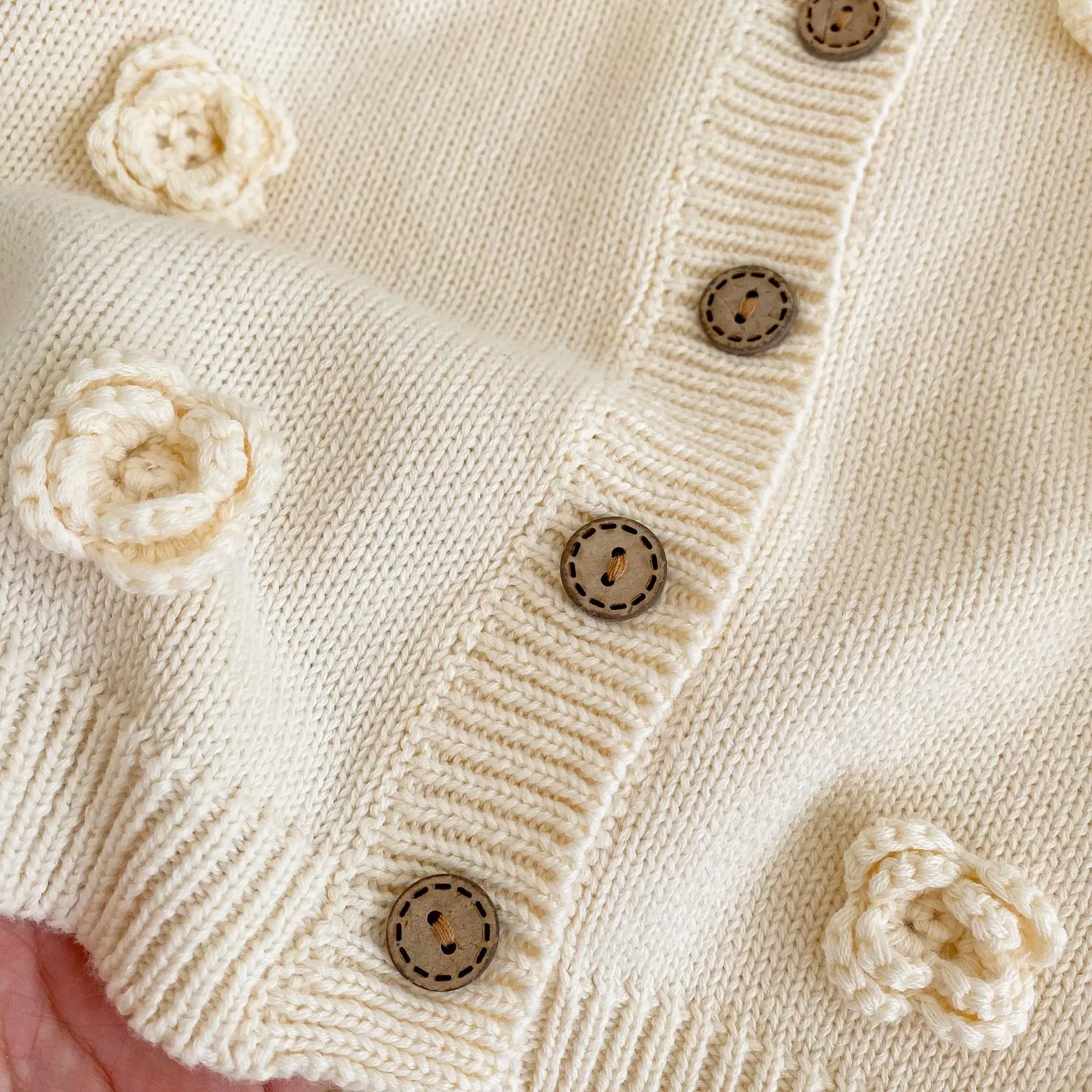 Baby Girls Sweater 0-3T Flower Baby Girl Sweater Cardigan Elegant Newborn Kid Knitted Baby Clothes Winter Knit Coat Floral Jacket Knitwear