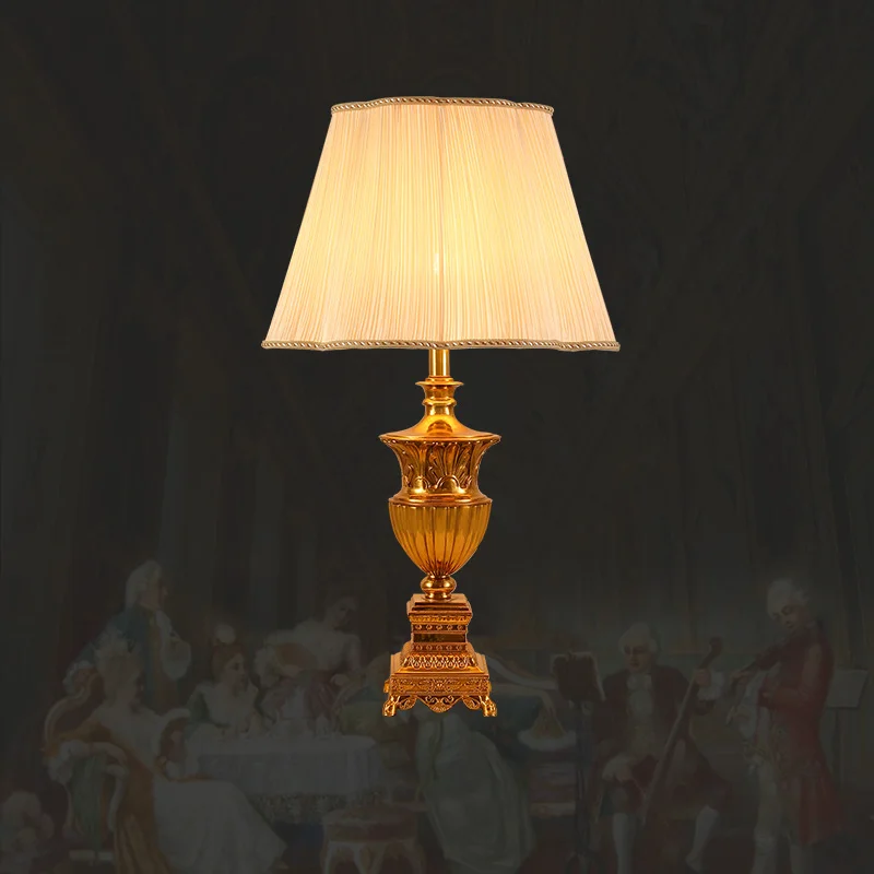 

European Style Hotel Project Living Room Decoration Brass Led Table Lamp American Bedroom Copper Round Fabric Shade Desk Light