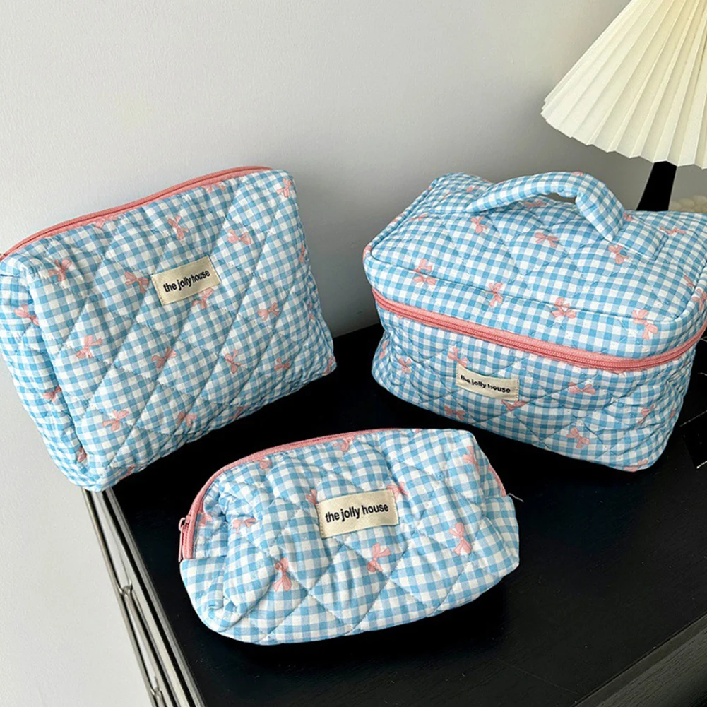 Checkered Cute Bow Travel Makeup Pouch with Zipper Toiletry Bag Cotton Quilted Makeup Organizer Storage Bag for Women and Girls