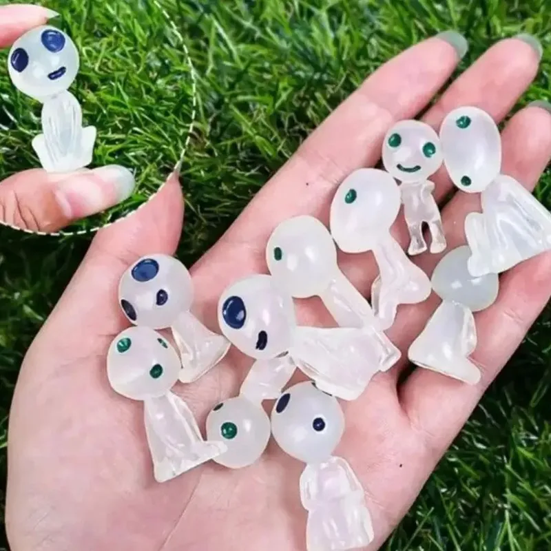 5pcs Luminous Elves Cute Fairy Garden Mini Figures Fish Tank Decor Kodama Glow in The Dark Figures Resin Micro Landscape Figure