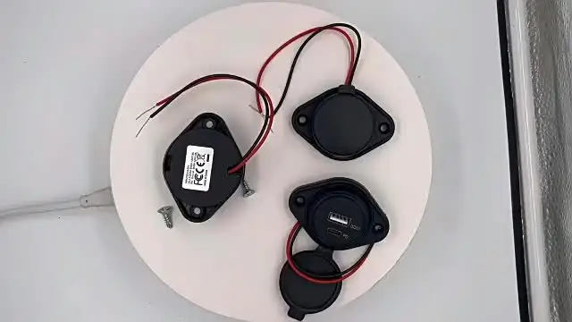 Presa USB C per Camper 12V-24V: Qidoe Doppia USB per Caricabatteria da Auto con Interruttore ON/OFF 12 Volt Pannello Presa di Ricarica Adattatore per Caravan, Auto, Camion, Golf Cart