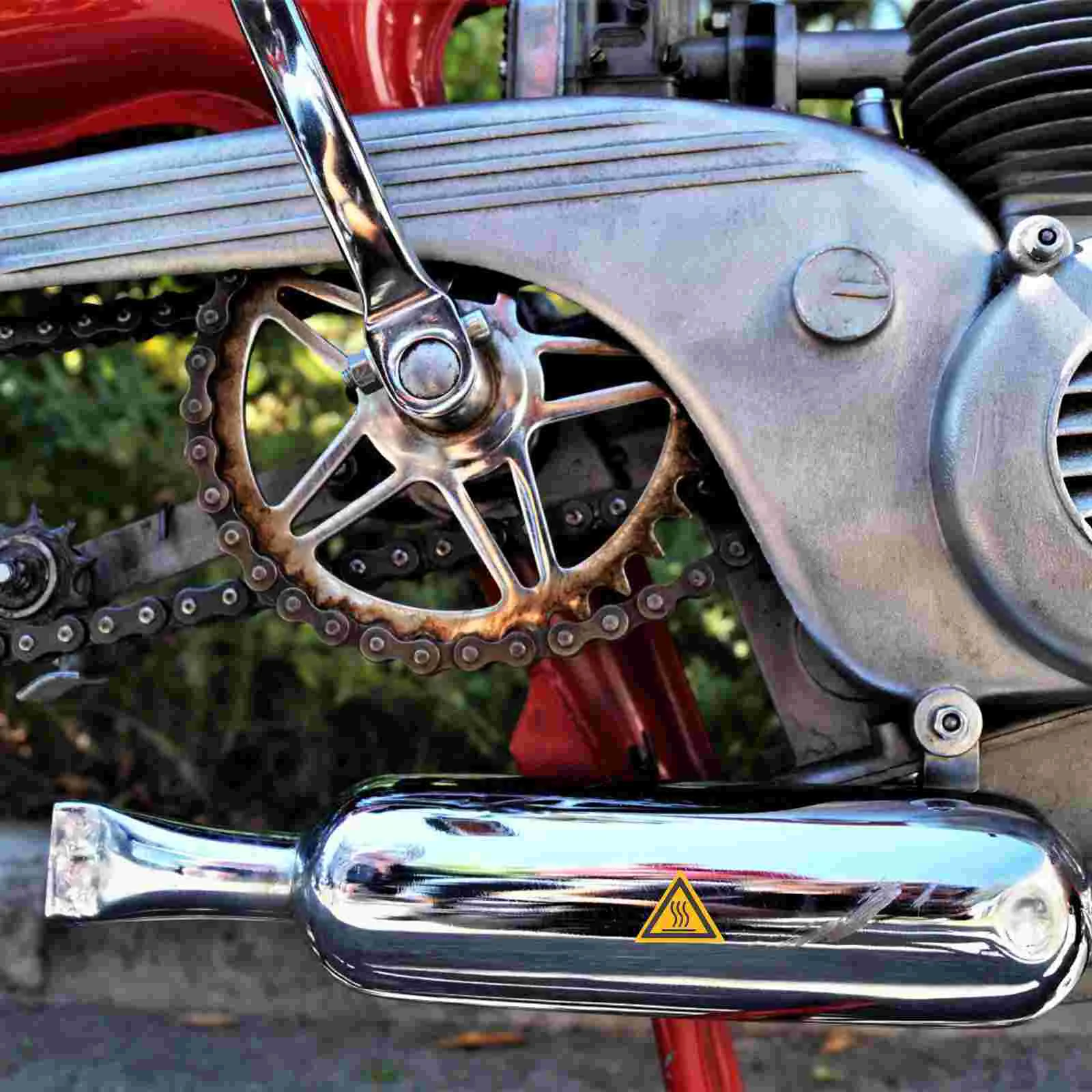 Рисунок 6 - виниловые наклейки с самоклеящейся