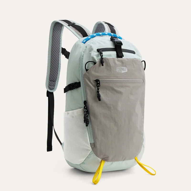 BAGSMART 14 Inch Laptop Backpack 20L Faro Light Backpack Water-resistant Outdoor Backpack for Commutes Ultra-durable Laptop Bag