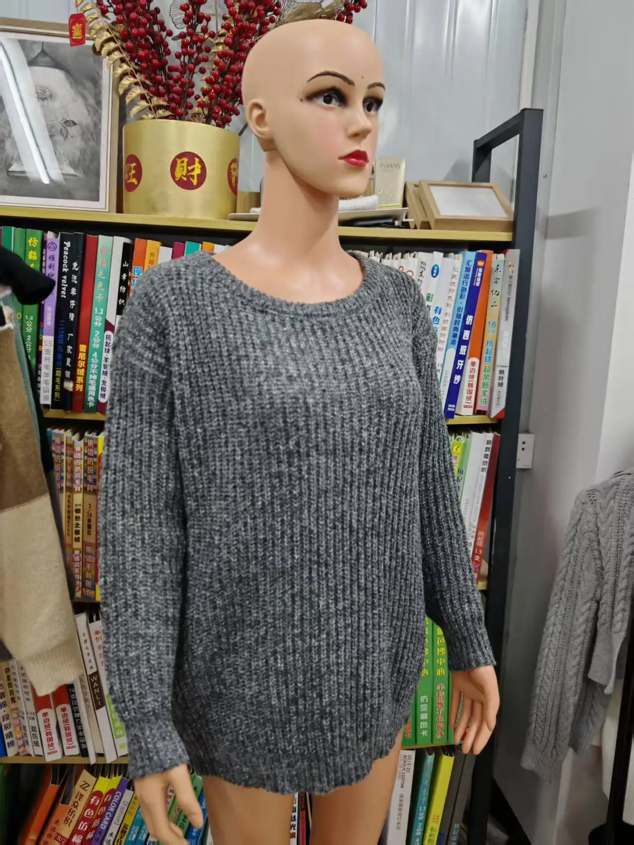 Europäischen Amerikanischen Einfarbig Rundhals Pullover frauen Herbst Winter Neue Lose Lange ärmeln Pullover Pullover – Detail 15