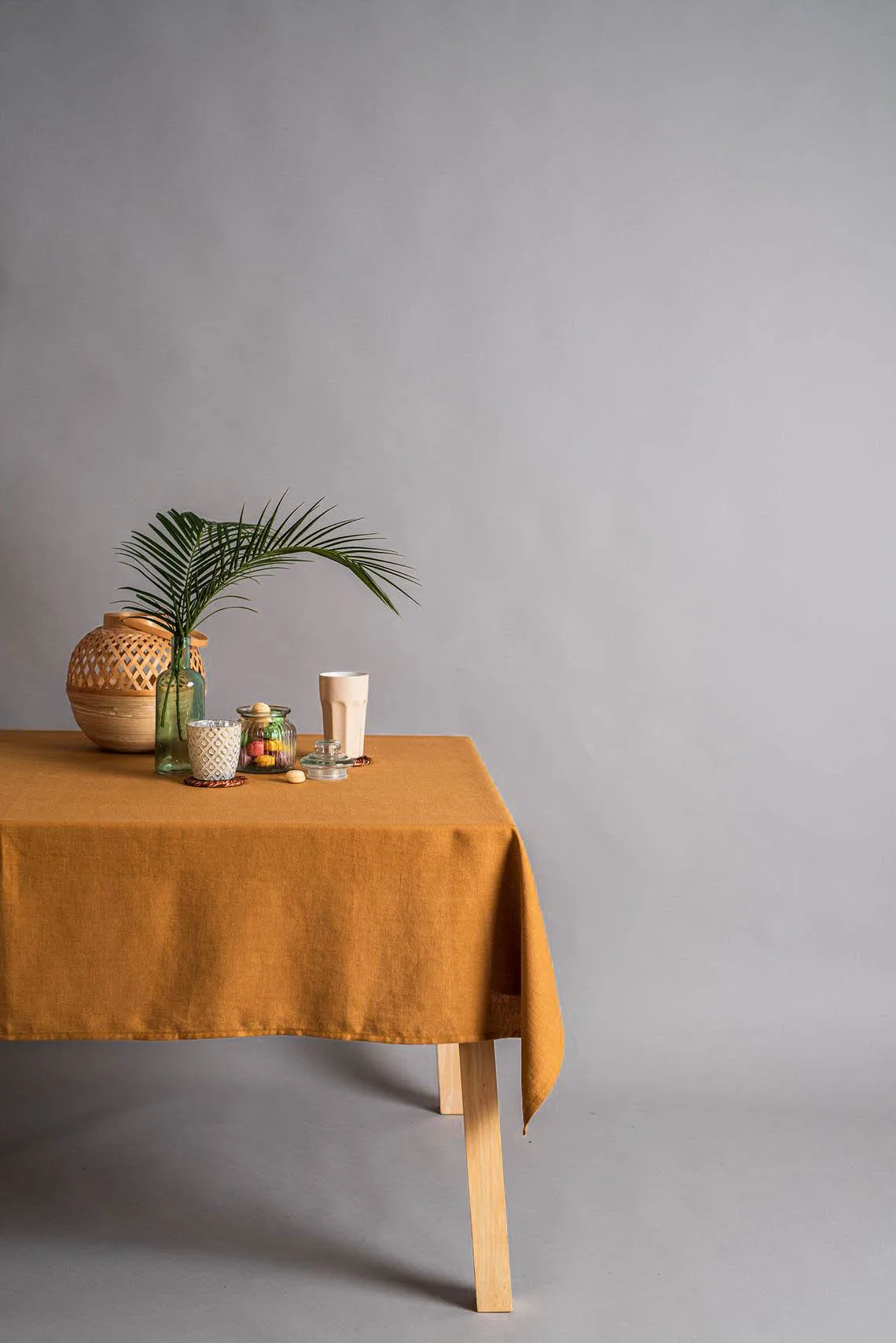 thumbnail image 1 of Mantel de tela Natural 100% Lino puro, cubierta de Mesa de Color sólido para cocina, comedor, fiesta, Decoración de mesa de vacaciones, 1 of 5