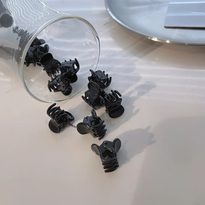 Рисунок 6 - милые мини-заколки для волос