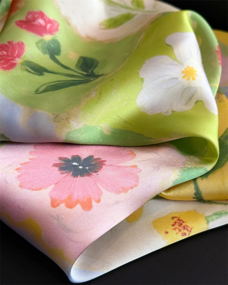 Neues Designer-Bandana aus Seide, quadratischer Schal für Damen, Satin-Tuch, Hijab, Haarband, luxuriöses Kopftuch, 70*70cm, Echarpe – Detail 13