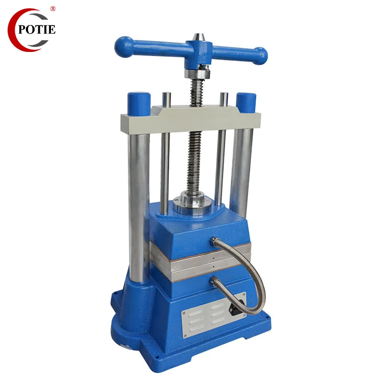 Рисунок 5 - Машина для прессования пресс-форм