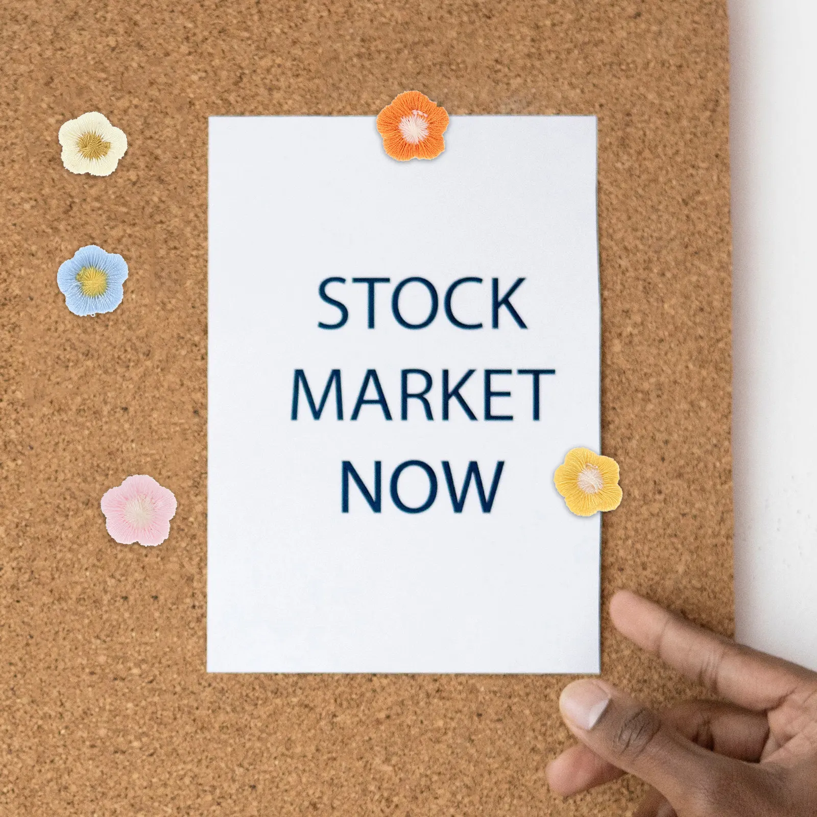 60Pcs 꽃 모양의 푸시핀 사무실 책상 액세서리에 편리한 일상 사용용 압정 지도 액세서리 사진 벽 장식