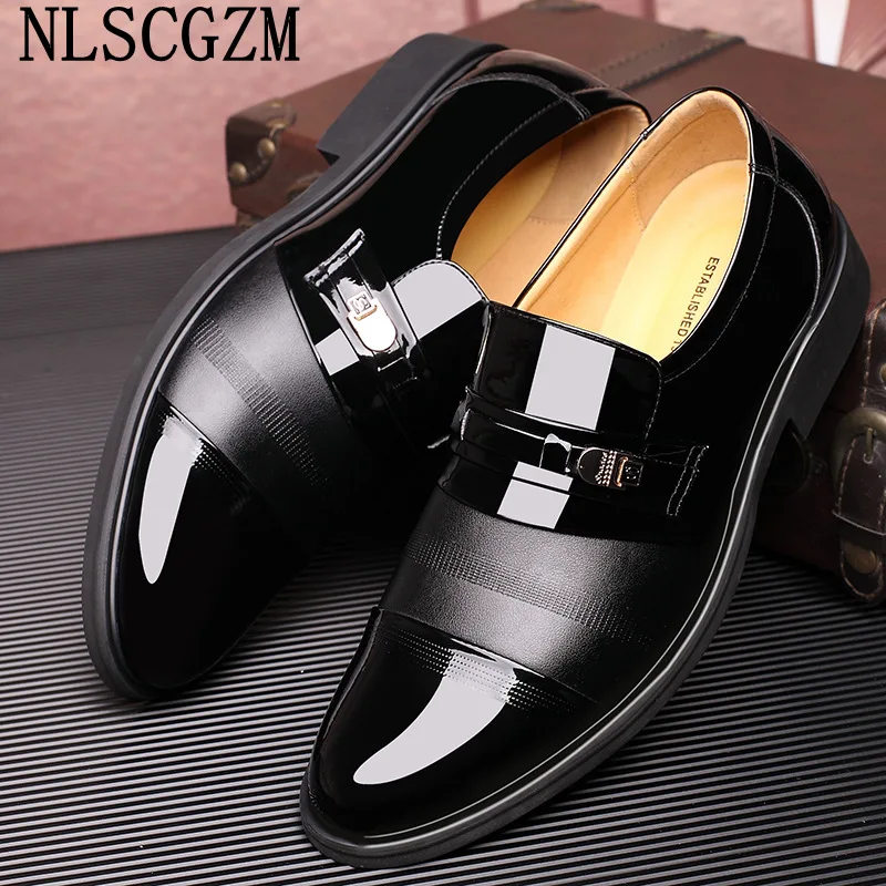 

Italiano Oxford Shoes for Men Dress Shoes Patent Leather Loafers Luxury Men Slip on Shoes Men Casuales Coiffeur Chaussure Homme