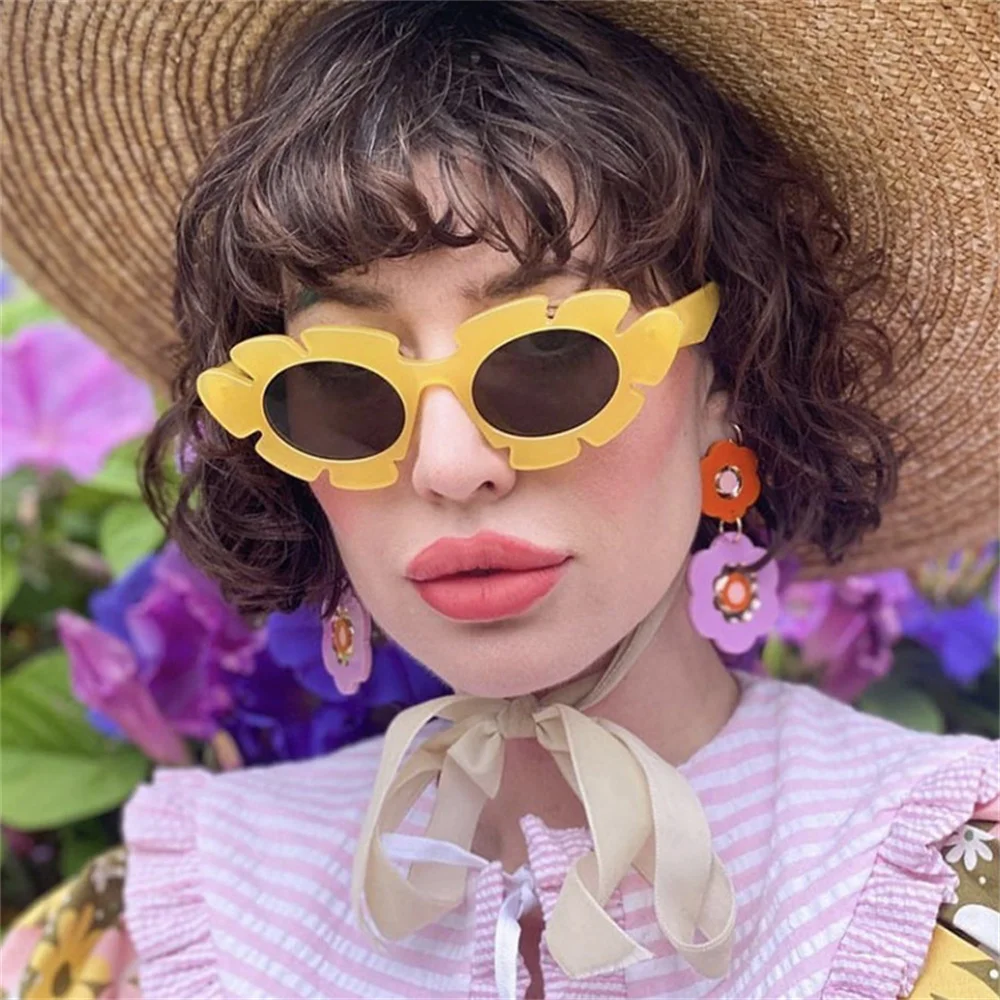 1Pc 2023 Flower Shape Cat Eye Sunglasses Women Vintage Eyewear Women/Men Luxury Brand Glasses For Women Party Gafas De Sol