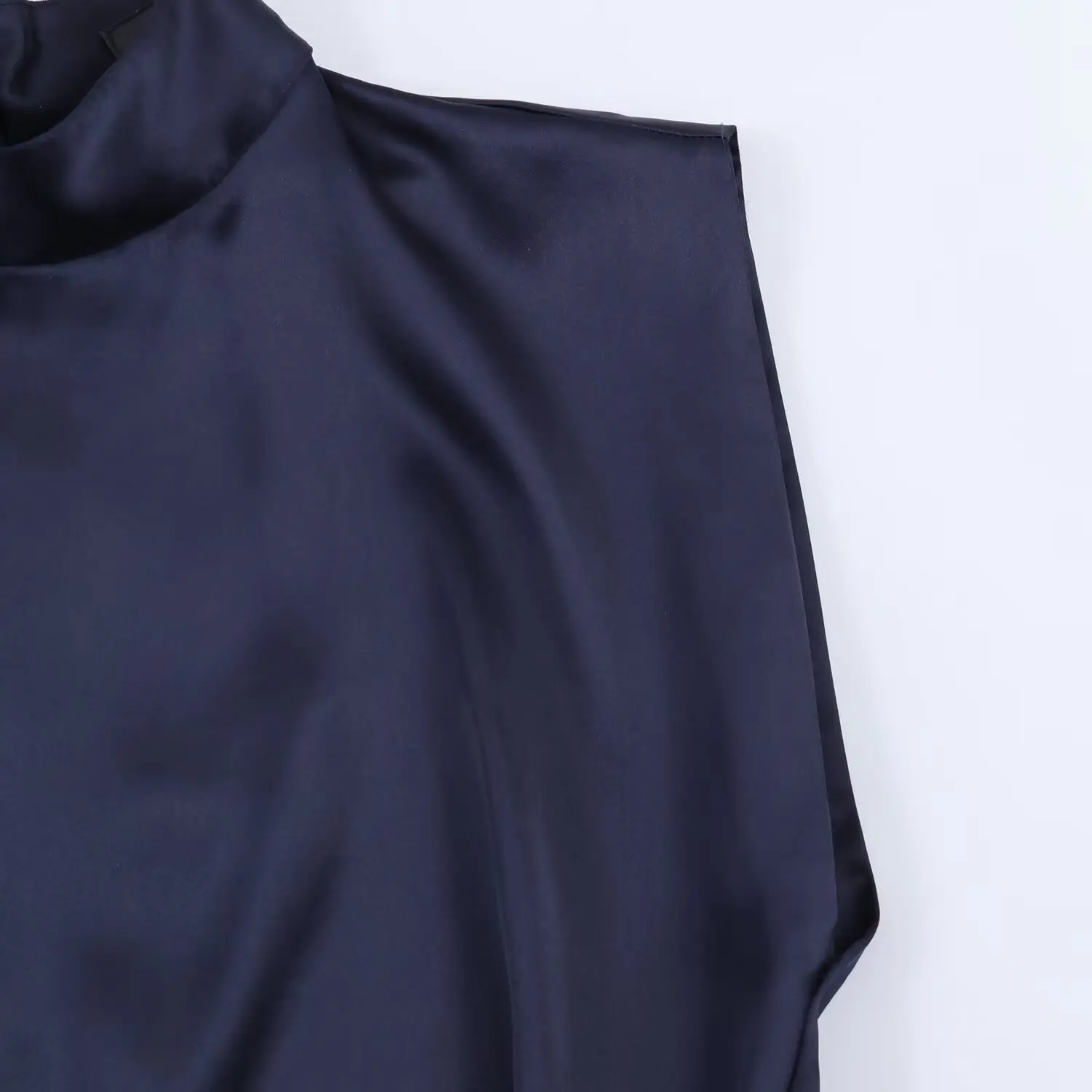 Damen Sexy Satin Plissiertes Minikleid Sommer Stehkragen Ärmellos Spitzensaum Patchwork Kurzes Kleid Schickes Alltagskleid – Detail 5