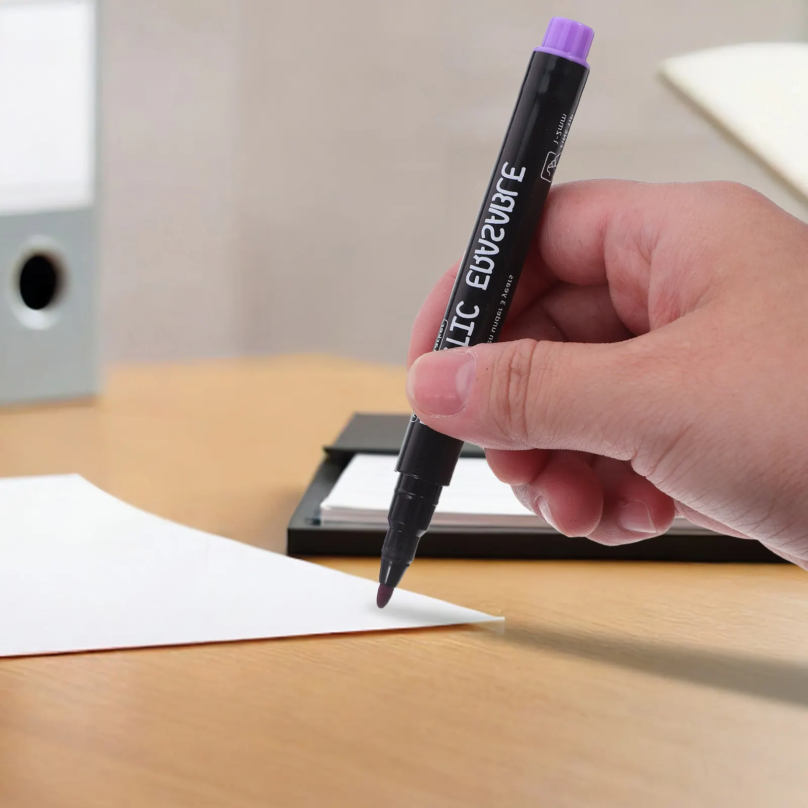 8Pcs 자기 건식 지우기 마커 분리형 지우개가 있는 화이트보드 펜 빠른 건조 잉크 유리용 인체공학적 컴포트 그립