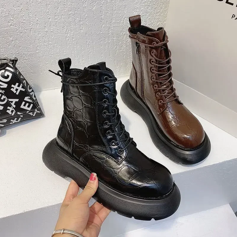 

British Style Retro NewBoots Women's Autumn Winter New Stone Pattern Patent Leather Thick-soled Short Boots Women Boots