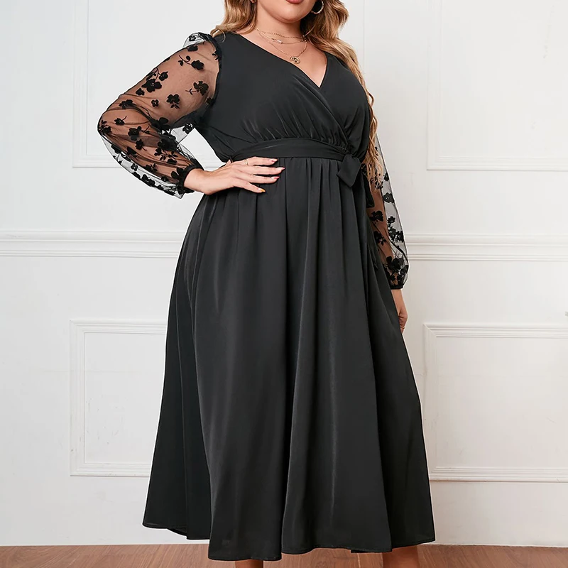 Рисунок 2 - Женское кружевное платье с V-образным