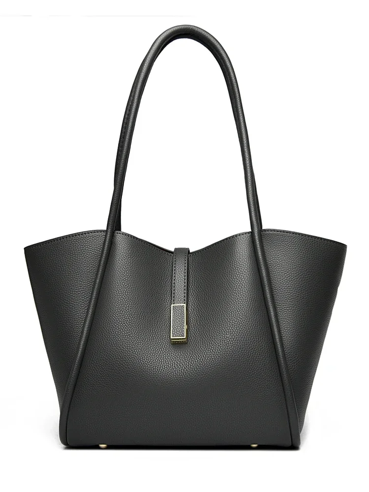 thumbnail image 1 of Bolso de mano de alta calidad 2024, nuevo bolso de mano de moda con alas atmosféricas para madres de mediana edad, bolso de hombro de gran capacidad para desplazamientos diarios, 1 of 5