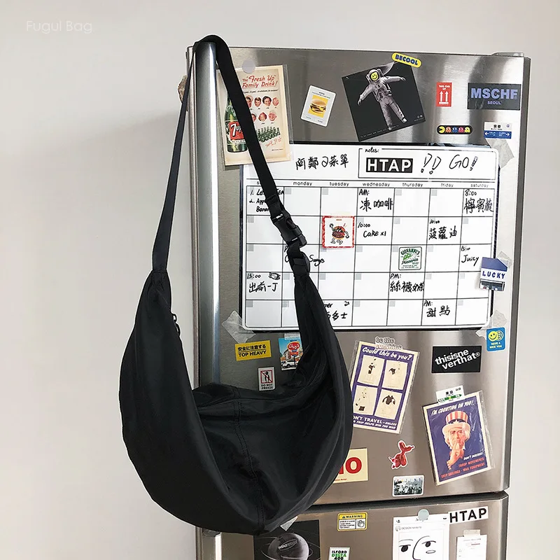 Men's and Women's Crossbody Bags Single Shoulder Crossbody Bags Trendy Fashion Simple Commuting Trend Large Capacity